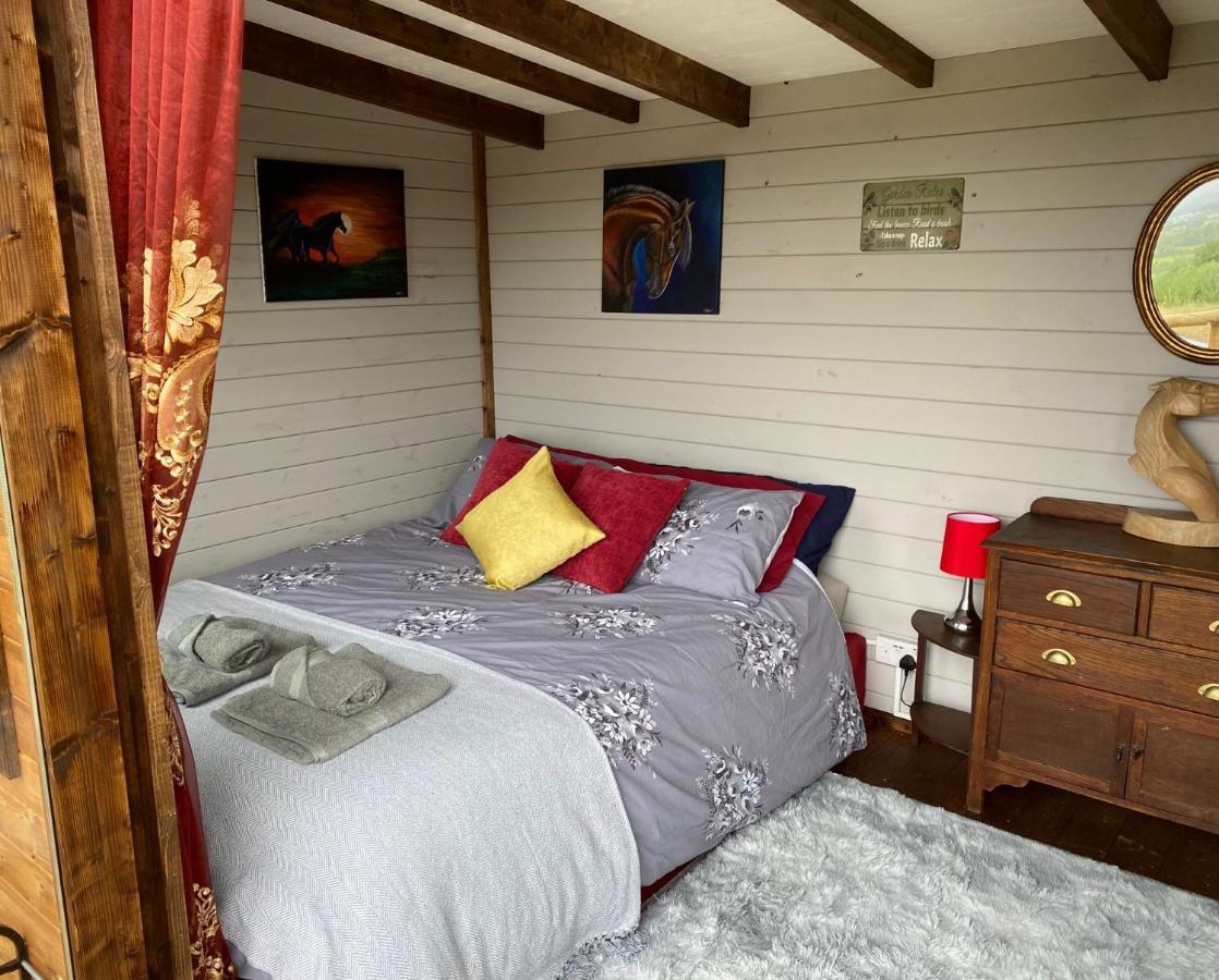 Cherry Tree Glamping Lodge Wellington  Exteriér fotografie