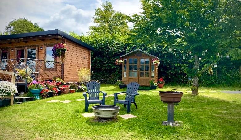 Cherry Tree Glamping Lodge Wellington  Exteriér fotografie